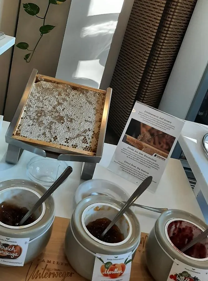 Hotel Arlecchino ריצ'יונה